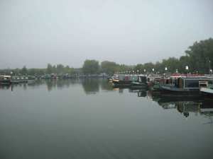 Still waters at the Thames and Kennet Marina
